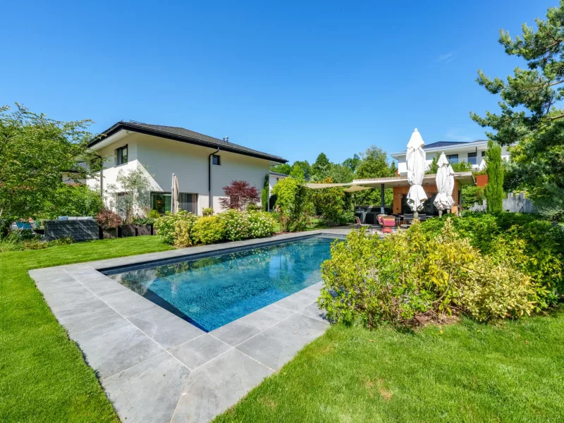 Splendide villa avec piscine à Chigny proche de Morges